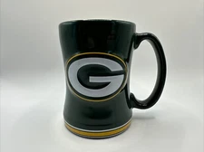 2012 Boelter Brands Green Bay Packers 14 oz 3D Sculpted Relief Coffee Mug NFL 