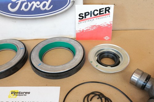 2016-2023 Ford F250 F350 4x4 Front Axle Shaft Seal And Greaseable U Joint Kit - Picture 5 of 9
