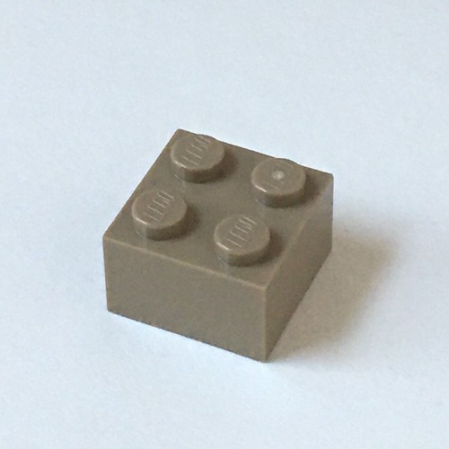 LEGO 2 X 2 BRICK BUILDING PARTS 40pcs-Blue, Red, Yellow, Gray, Brown++ L-136-117 - Picture 31 of 38