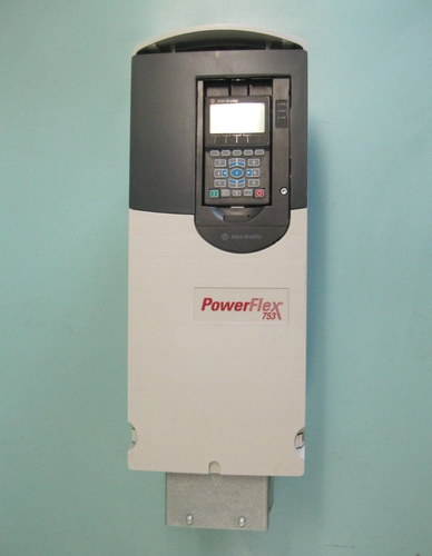 Unidad de CA Allen-Bradley 20F11ND034JA0NNNN Ser A 25 HP Powerflex 753 L37 - Imagen 3 de 18