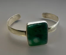 MODERNIST Signed Handmade Bezel-Set Art Glass 925 Sterling Cuff 6.5" Inner 31.5g