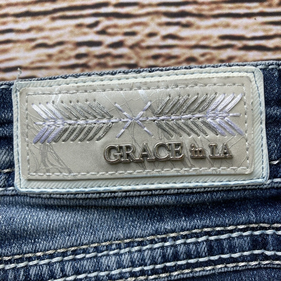 Grace in LA Blue Embellished Flap Pockets Whiskered Boot Cut Denim Jeans Size 28 - Image 4 of 4