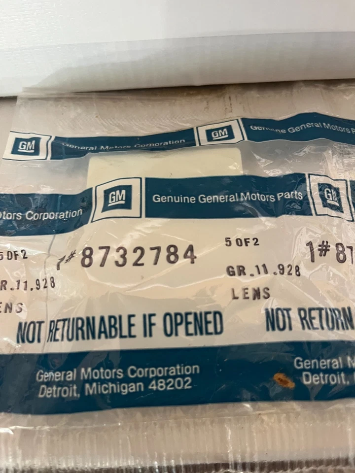 69 70 Cadillac Deville Calais Interior Rear Sail Panel Courtesy Light Lens NEW - Image 2 of 3