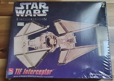 1995 AMT ERTL Star Wars TIE Interceptor Gold Limited Edition Model Kit SEALED