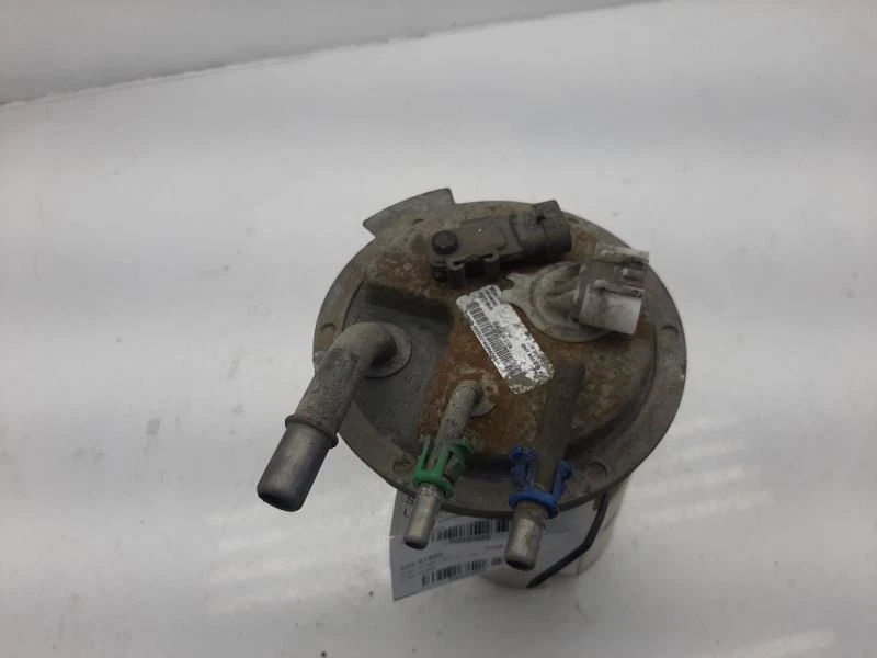 Fuel Pump Assembly 5.3L VIN J 8th Digit 04-07 Chevrolet Avalanche 1500 19168774 - Image 2 of 4
