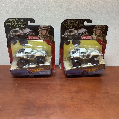 Star Wars Hot Wheels All Terrain Charakter Auto (2) Rey New Old Stock - Bild 1 von 6