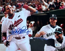 Sandy Alomar Jr. Auto / Signed Photo 8x10 Cleveland Indians MLB * COA 