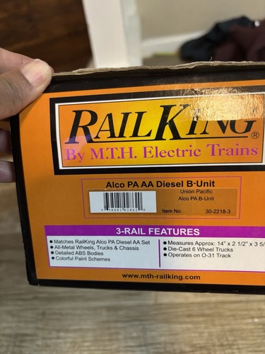 MTH RailKing Alco PA AA Diesel B Unit **Union Pacific** 30-2218-3 - Picture 7 of 17