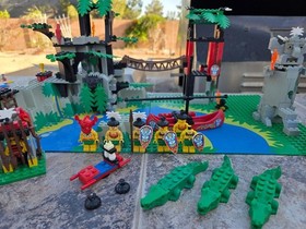 Lego  Pirate: 94'(6278 Enchanted Island, 6262 King Kahuka&rsquo;s Throne, & 6246 Croc)