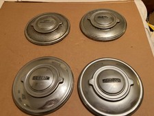 Jaguar Mark 1,2, 3.8S, MK7, MK8, MK9, XK120 Hubcaps with original Nave PlatePl