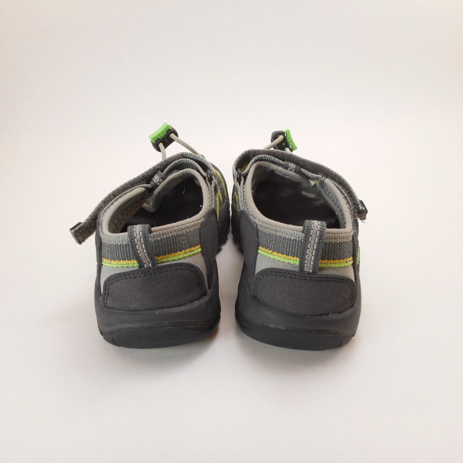 Sandali Keen giovani 1 Y punta chiusa grigio lime sport acquatici scarpe escursionismo outdoor