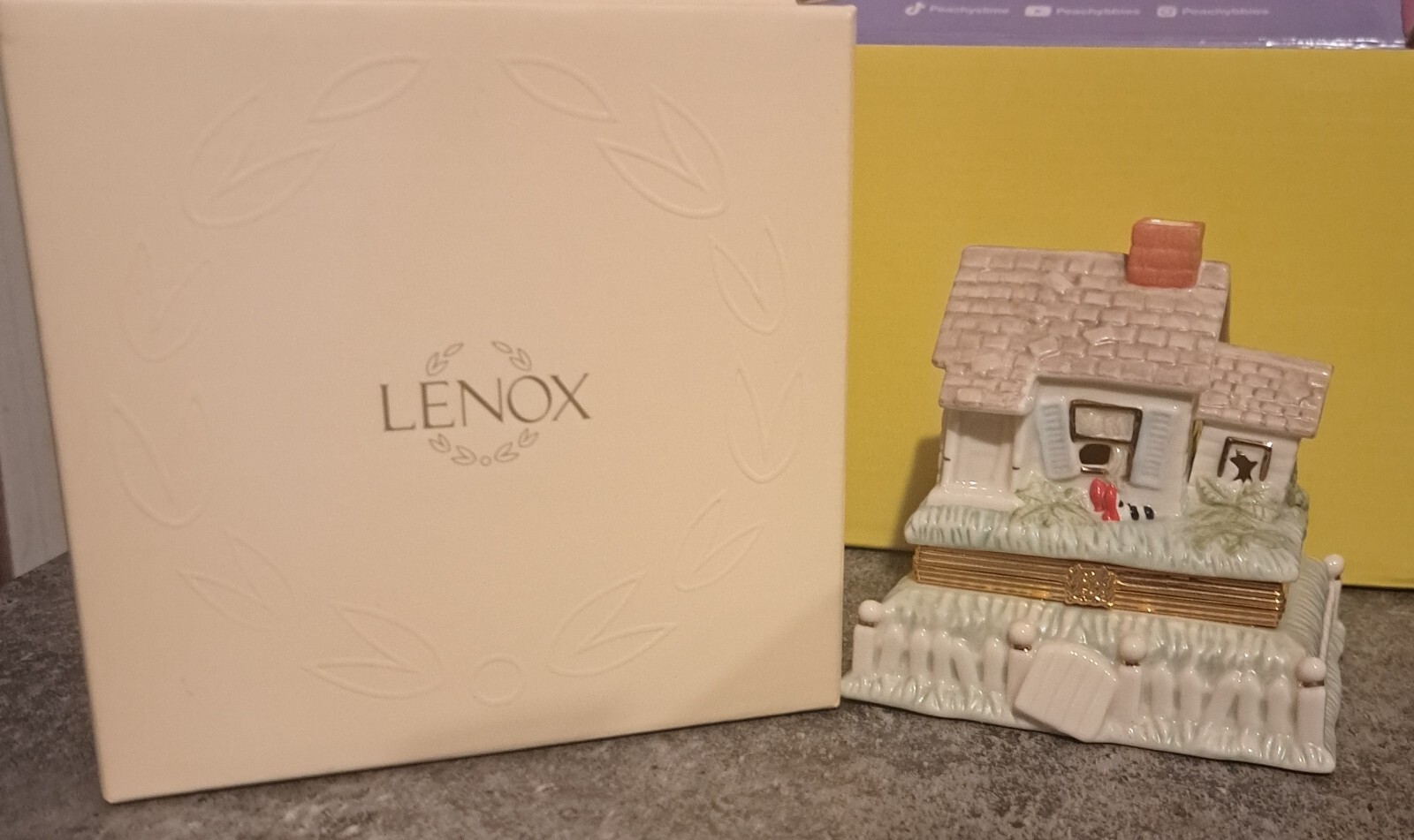 Lenox Wizard of Oz Ding Dong The Witch Is Dead Treasure Box in Original Box