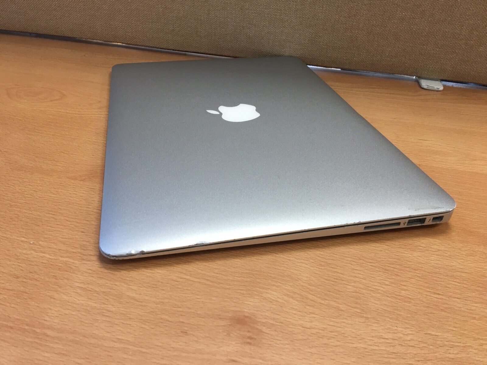Apple MacBook Air 13'' 1.8 GHz Core i5, 8GB RAM, 128GB SSD, 2017 