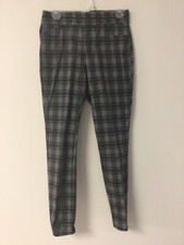 Woman’s pant,Nine West, pull up, plaid, skinny gray and black size 6