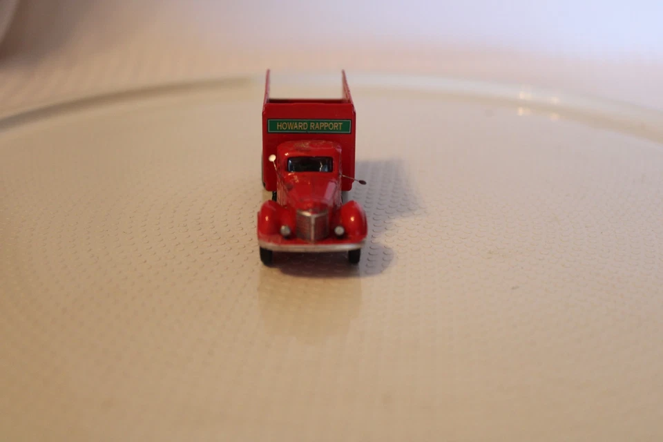 Грузовик для доставки помидоров марки HO Scale Imex, Candee, красный, собранный - Изображение 2 из 4