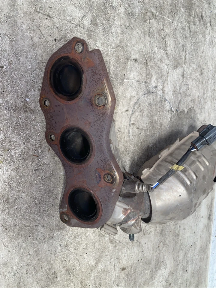 Colector de escape izquierdo del lado del conductor Toyota Sienna 2007-2010 3,5 L OEM Foto 2 de 4