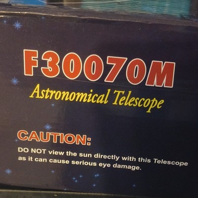 F30070M Refractor Telescope 70mm Aperture 300mm Focal Length Tripod Eyepieces