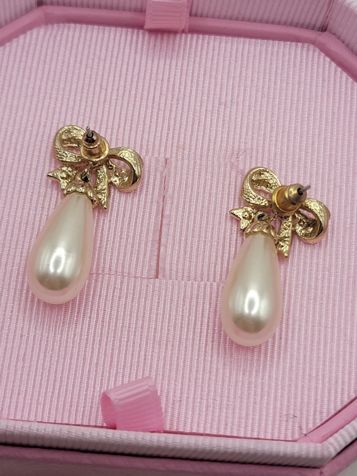 Gorgeous Faux Pearl Bow Drop Earrings With Crystals - image 2 of 4