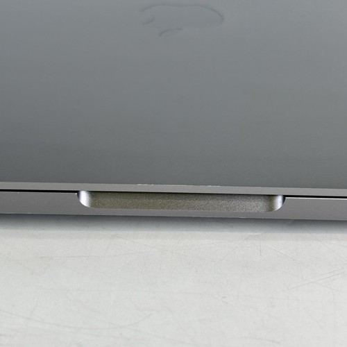MacBook Pro 16 Touch Bar Grau 2019 2,6 GHz i7 16GB 512GB SSD Radeon Pro 5300M - Bild 19 von 20