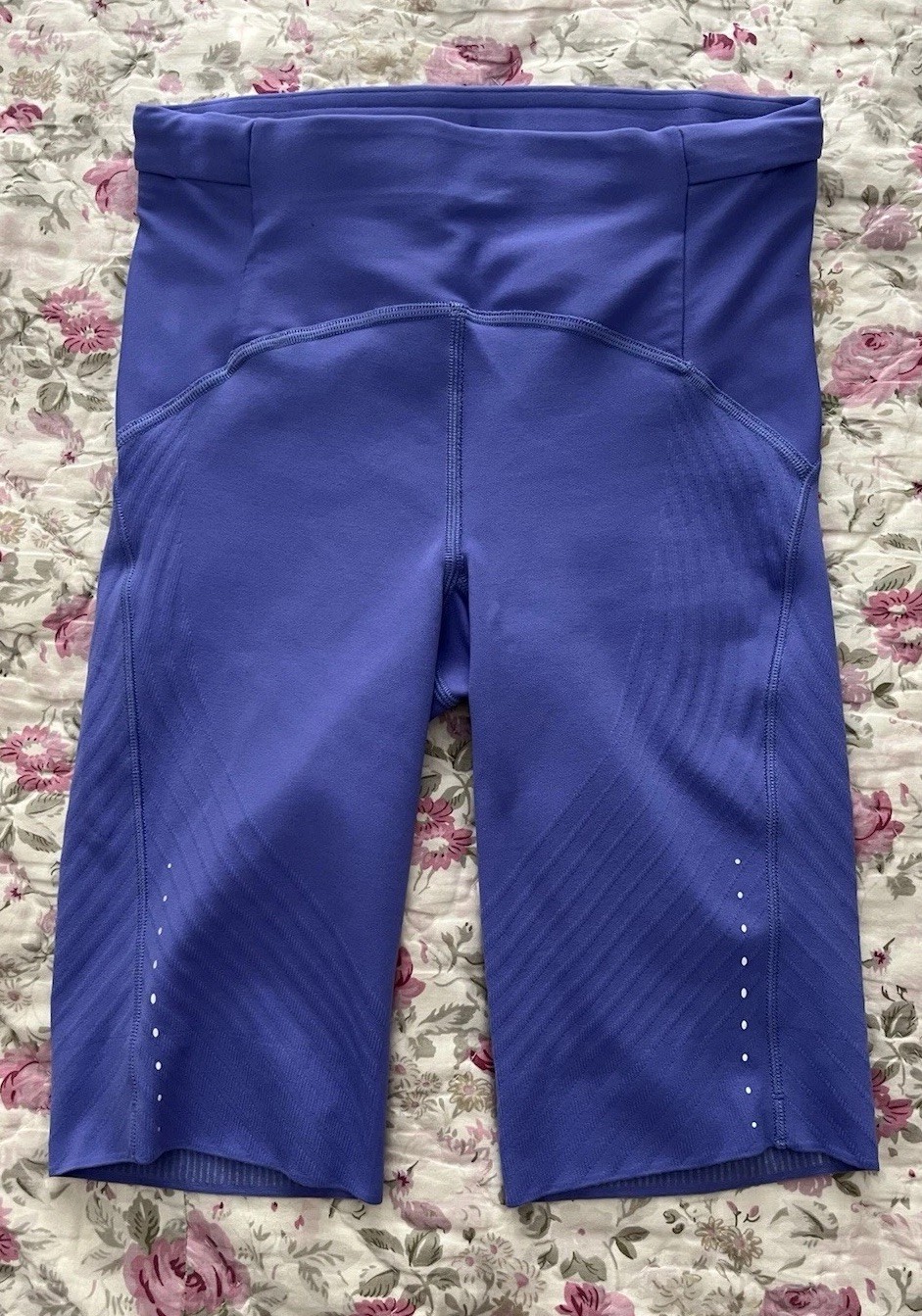 Lulemon Womens Purple Sense Knit Running Training Shorts Size 4 NWOT