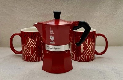 Original Packaging Bialetti Red Moka Express 3 Cups Coffee Maker + 2 Mugs