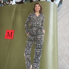 Vera Bradley Women's Notch Collar PJ Set Size M. CP