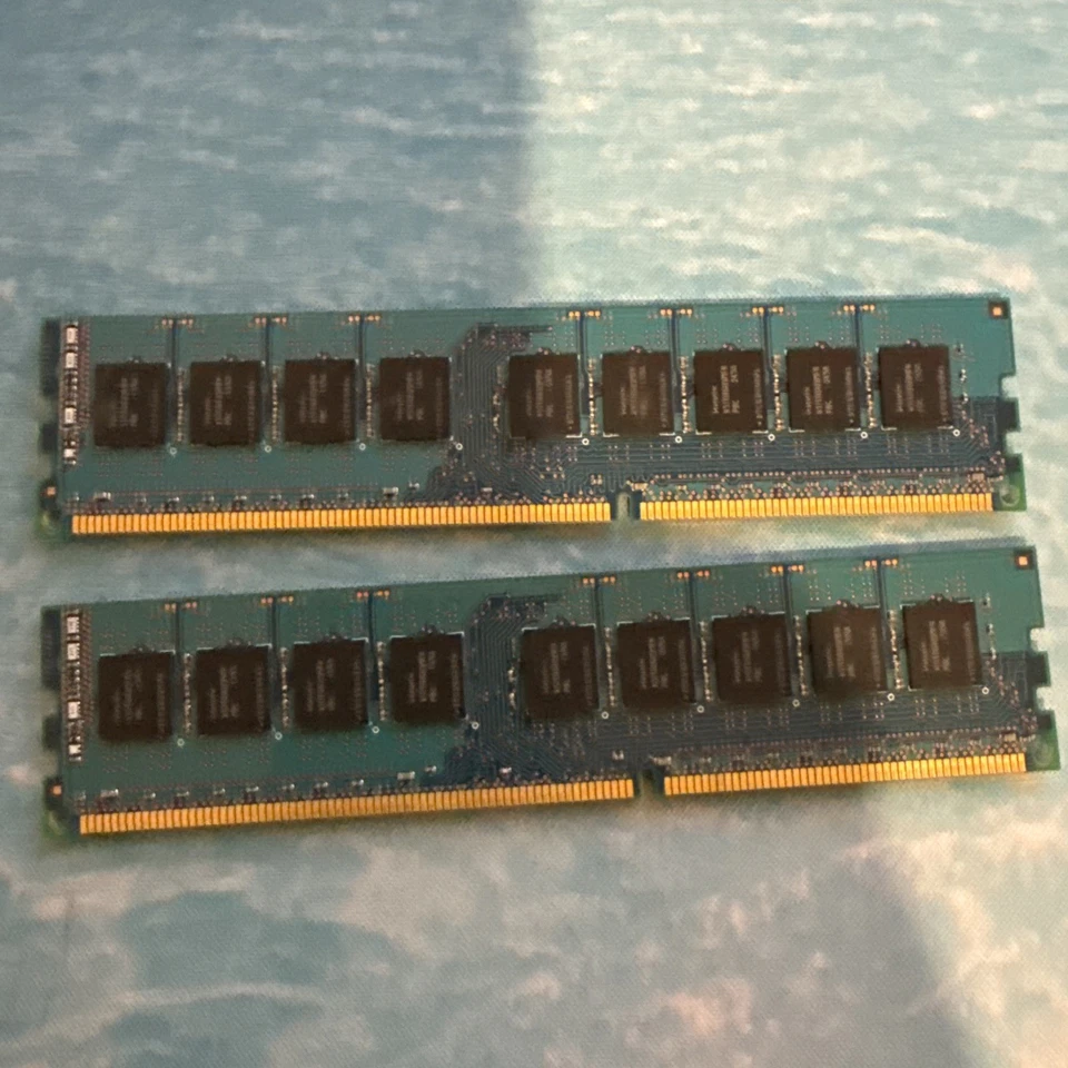 16GB (2x8GB) 2Rx8 Hynix PC3-12800 ECC UDIMM DDR3 1600MHz HMT41GU7BFR8C-PB - Image 3 of 3