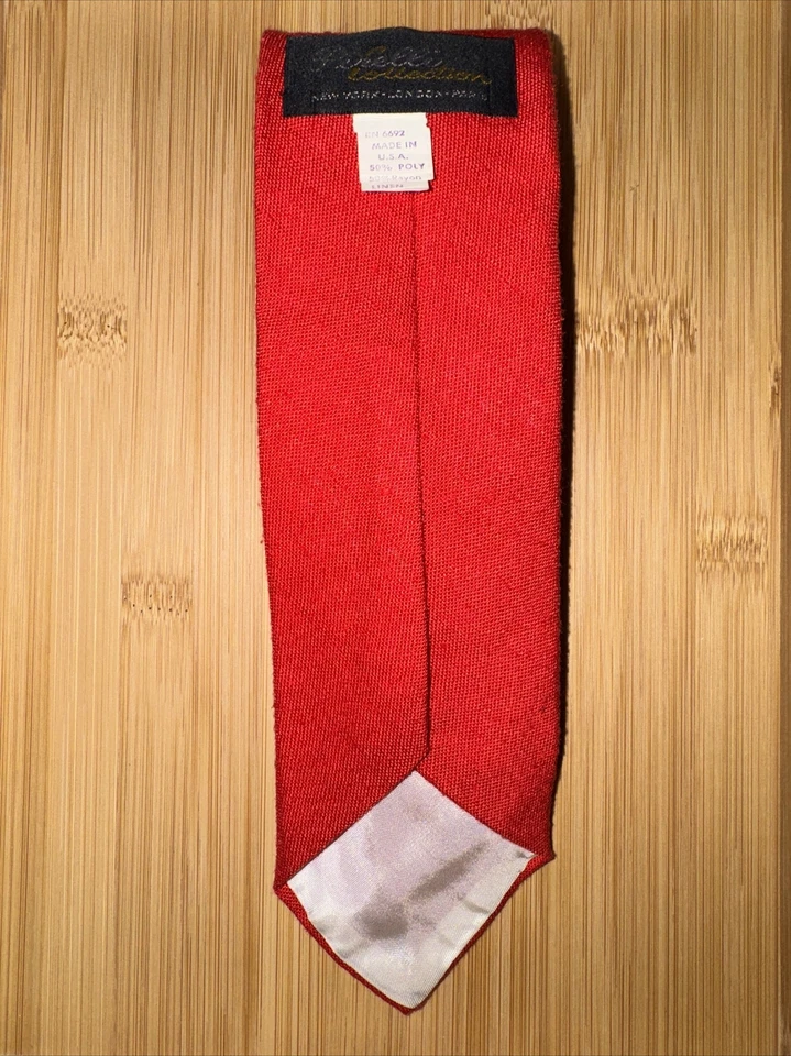 Gravata de rayon poliéster vermelho sólido Pirelli Collection - 54L 3,0W - Imagem 2 de 3