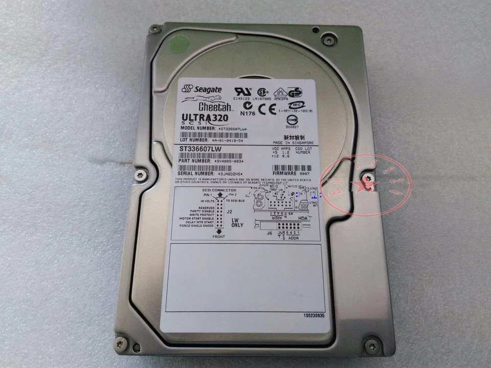 Seagate Cheetah 10K.6 36.7GB Internal 10000RPM 3.5" U320 68-pin (ST336607LW) HDD - Image 2 of 4