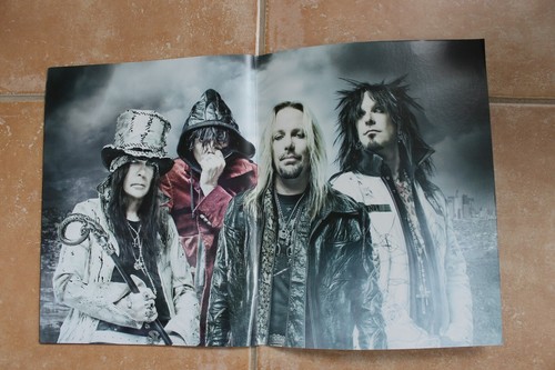 Motley Crue SOLA Tour Program Signed Nikki Sixx Tommy Lee Mick Mars & Vince Neil - Picture 8 of 10