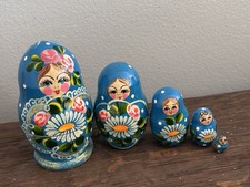 Matroyshka Nesting Dolls Blue And White Five Pieces