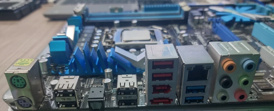 Scheda Madre Asus P7P55D-E + CPU INTEL I3 -530 2.93 Ghz - Immagine 4 di 4