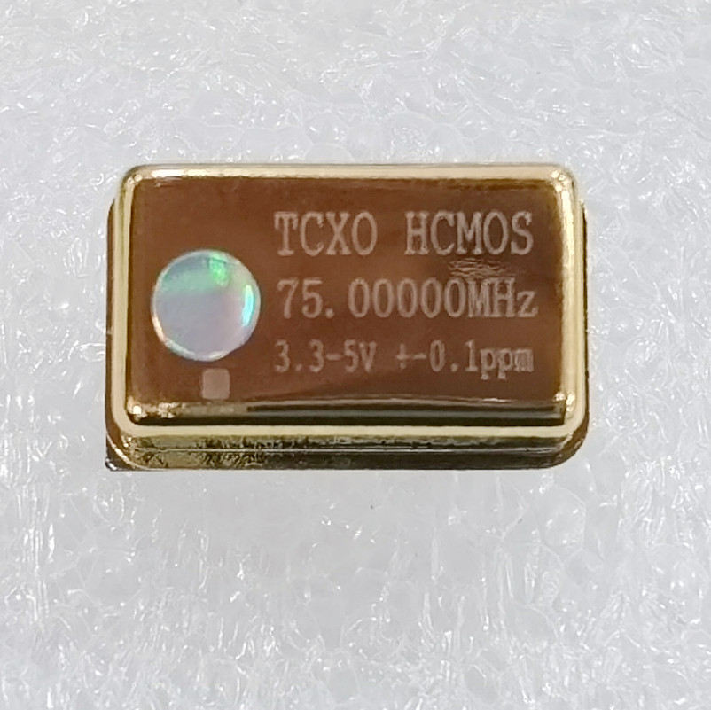 Rectangle High-precision 0.1ppm 3.3V-5V HCMOS DIP-14 TCXO Crystal 75MHZ 75.000M