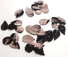 PERLANDO: 120 b&ouml;hmische Pailletten  schwarz aus Neu Gablonz 10 MM Bl&auml;tter (12/6)