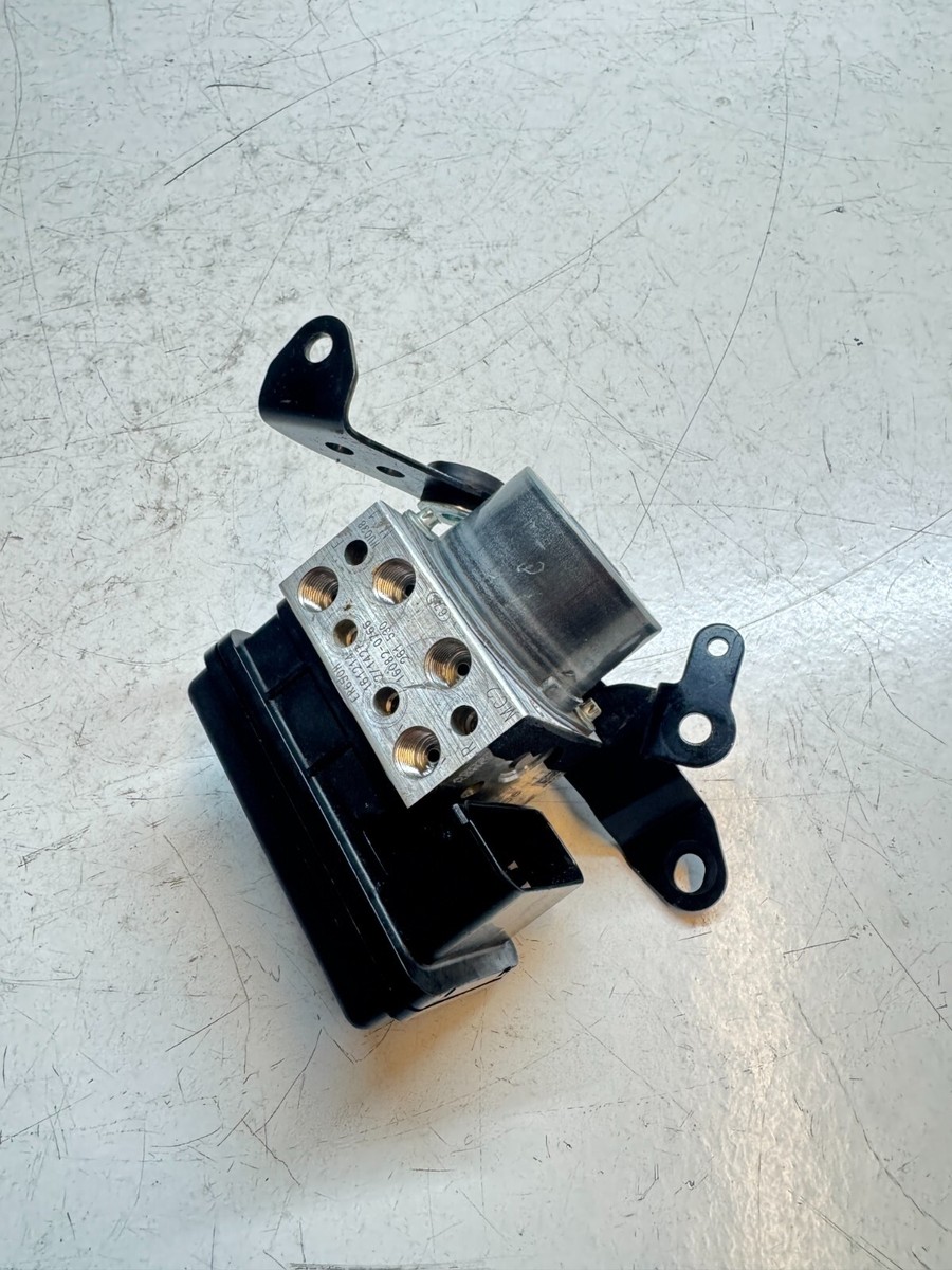 Kawasaki Ninja EX 650 2017 - 2019 ABS Pump Control Module 16082