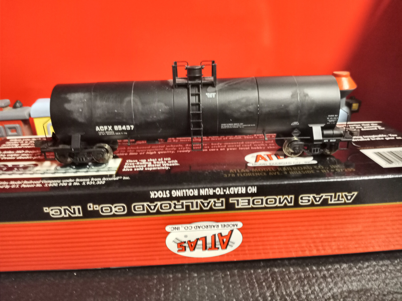 Atlas HO 1/87 Scale 17,300 Gallon Tank car ACFX Hooker Chemicals ...