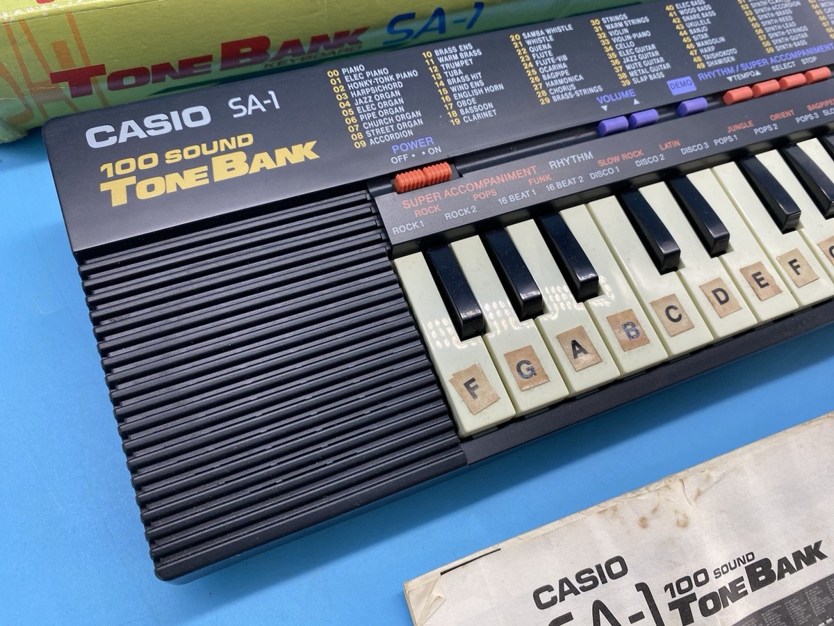 Vintage Casio SA-1 Tone Bank 100 Sound Small Electronic Piano