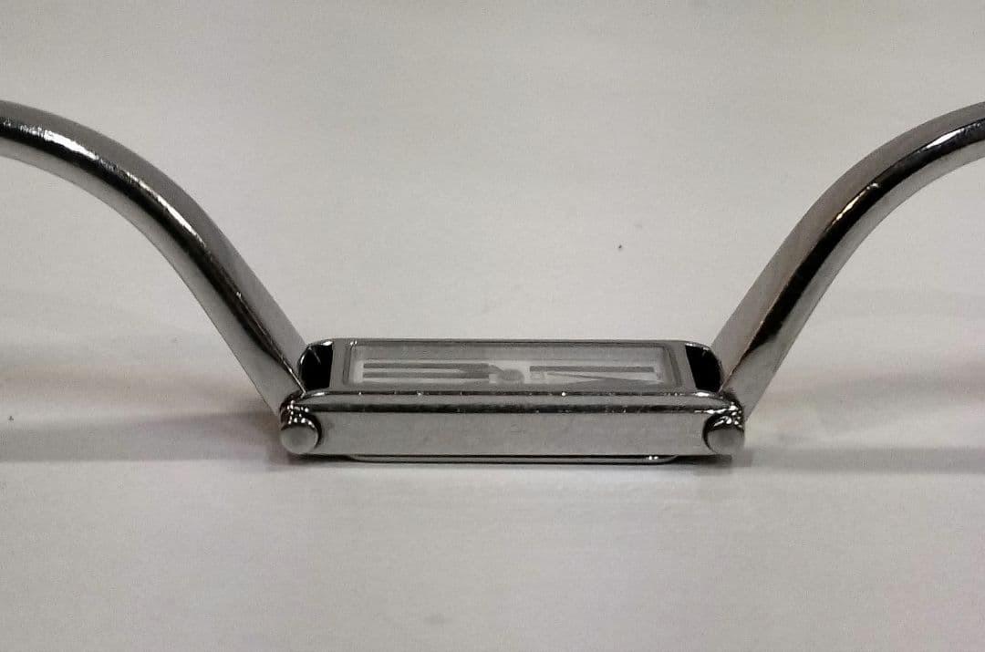 Gucci 1500L Quartz Women's Watch White Dial SIlver Bangle Vintage Square Working thumbnail 9