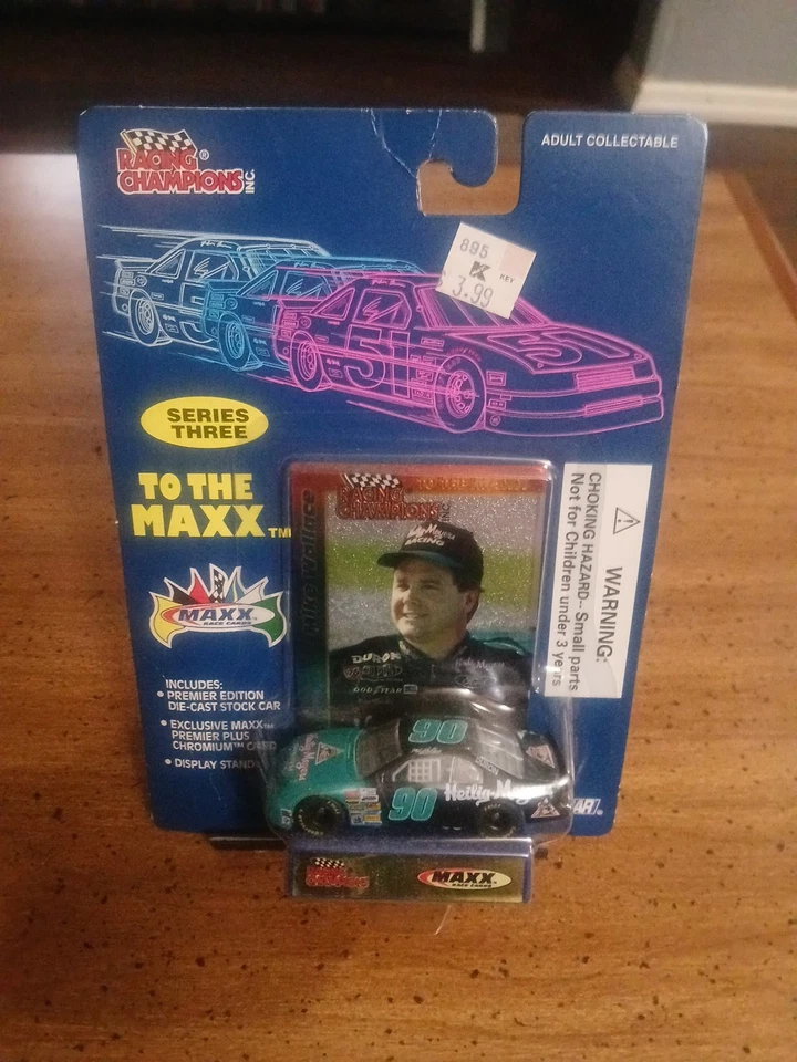 1995 Racing Champions to The MAXX #90 Serie 3 Mike Wallace 1:64 sin abrir. Foto 2 de 4
