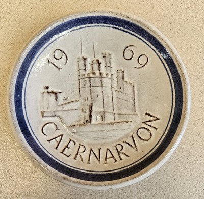 Vintage 1969 CAERNARFON CASTLE Wales UK Rye Art Pottery Souvenir Pin Dish Plate