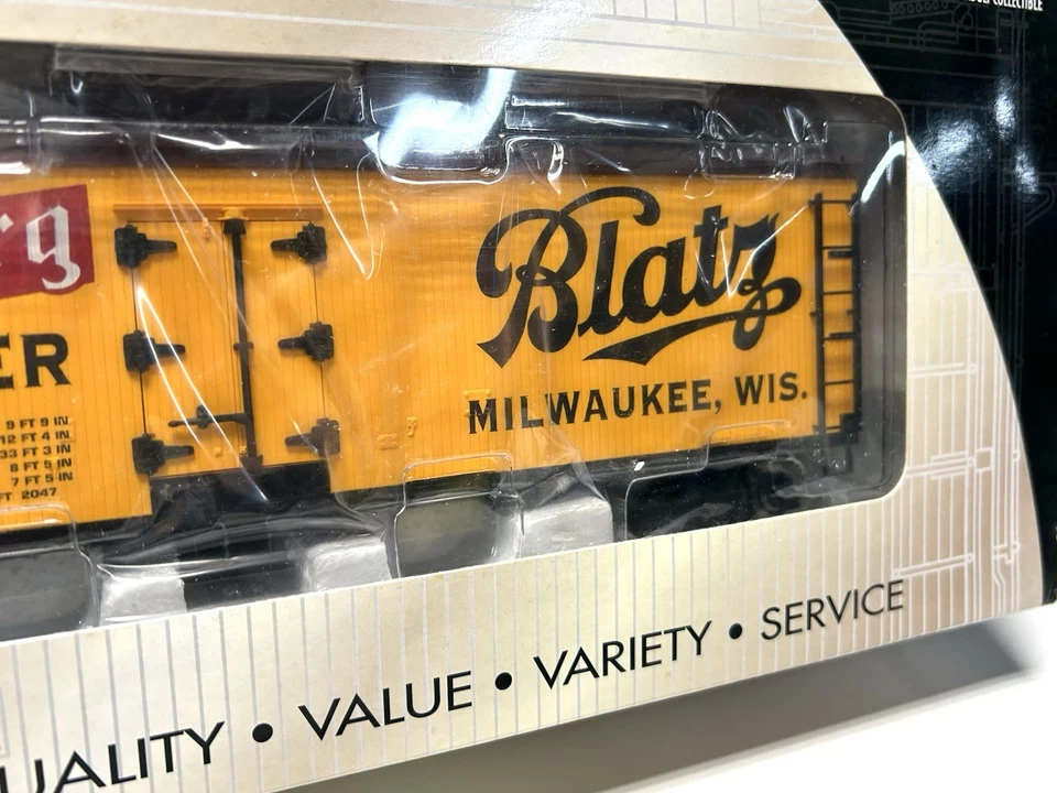 K-LINE #K742-80364 BLATZ BEER 40' WOOD-SIDED REEFER #24113 (2-RAIL) NEW - Image 3 of 4
