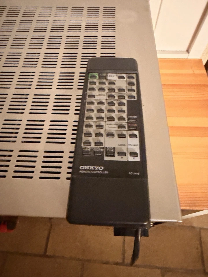 Onkyo TX-SV545 AV Control Surround Receiver mit Fernbedienung - Silber - Bild 4 von 4