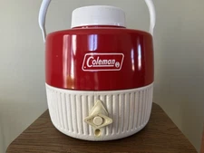 Vintage Coleman Red White 1 Gal Water Insulated Cooler Jug  Made in USA
