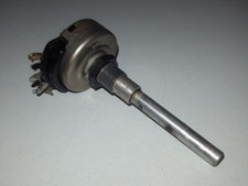 Potenziometro (tiefton) da Telefunken Opus 52 - radio a valvole