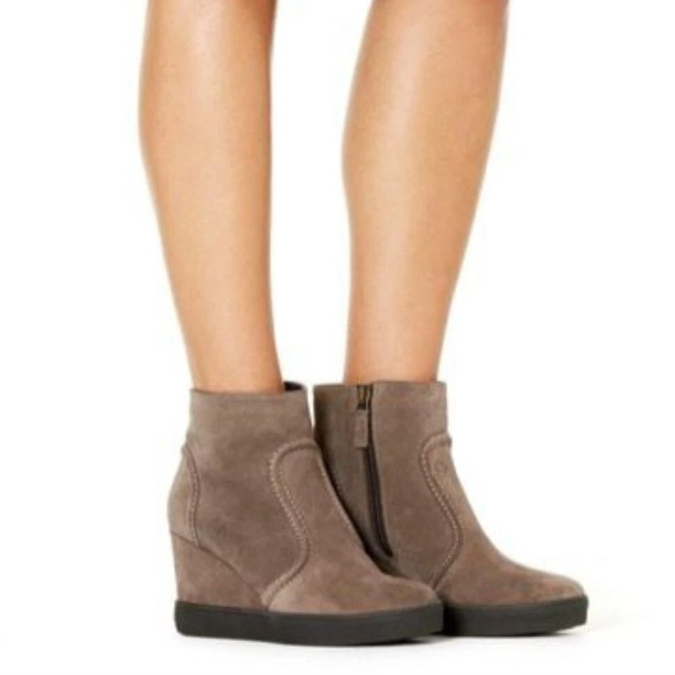 NIB 695 AQUATALIA Camellia 7 6.5 6 SHEARLING LINED Black Lether Wedge Ankle Boot
