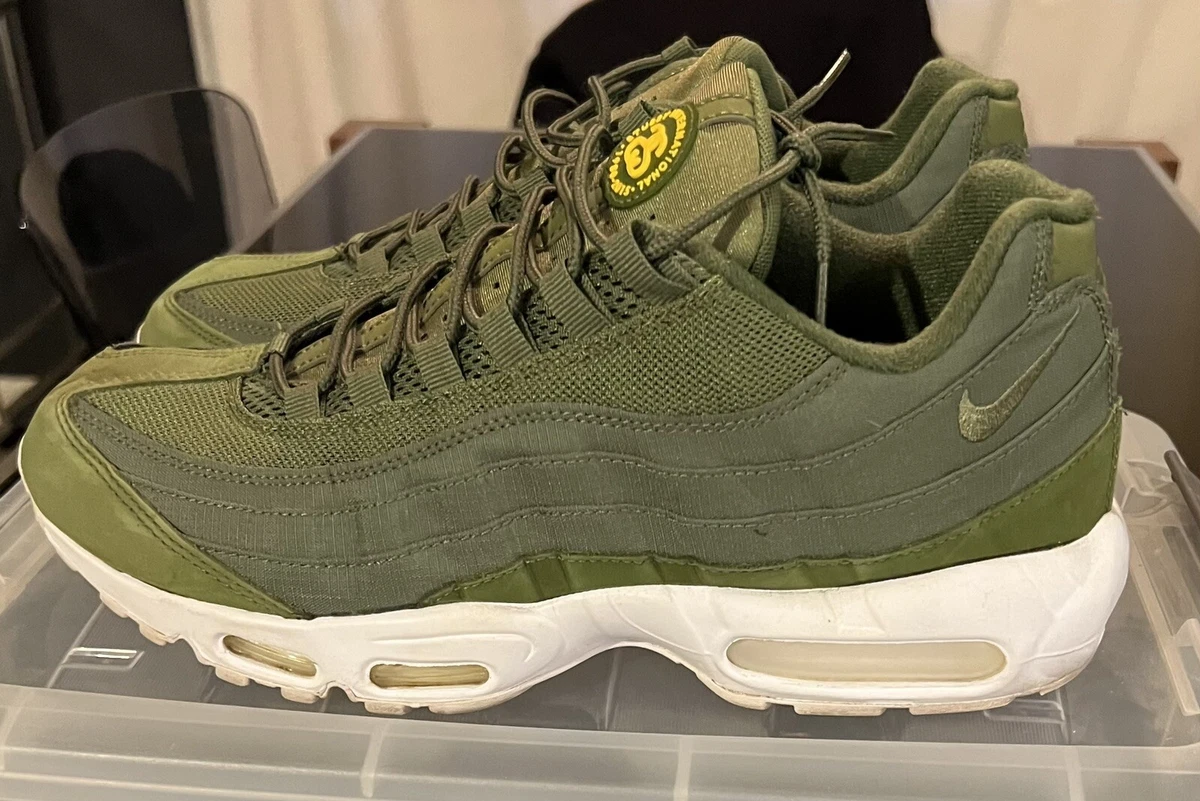 NIKE AIR MAX 95 / STUSSY DARK OLIVE GREEN-MAIZE-WHT SZ 12 | eBay