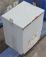 USED 10 kVA Cutler Hammer S48D11S10N Dry Type Transformer 480 PRI 120/240 SEC