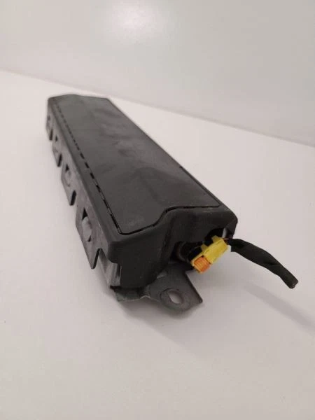 2016 2017 CHEVROLET CRUZE Driver Left Front LH Knee Air Bag 39066823 - Изображение 2 из 4