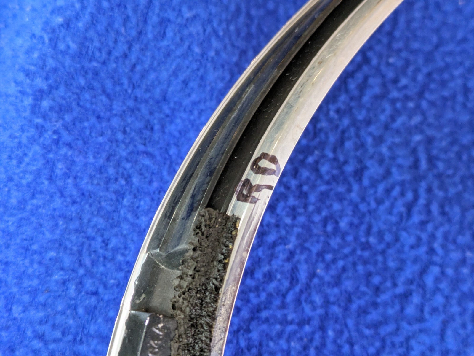 2006-2012 BENTLEY CONTINENTAL FRONT RIGHT passenger outside HEADLIGHT TRIM ring