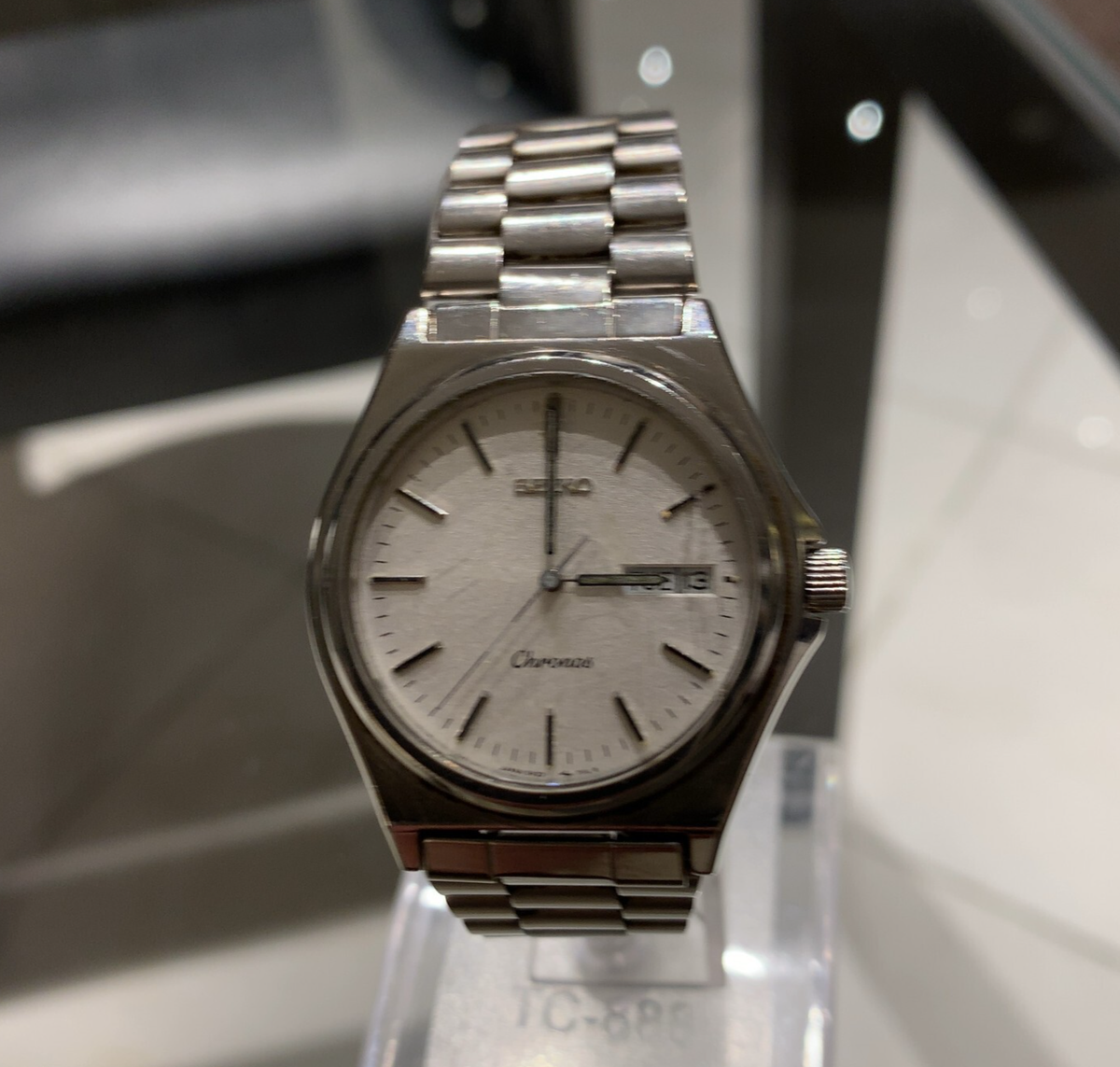 new battery Seiko Chronos 5H23-7060 Men's Quartz Watch Silver Dial